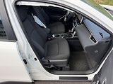 Toyota Corolla Cross 1,8i hybrid automat navigace - náhled 17