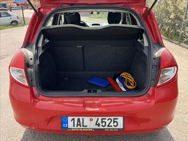 Renault Clio 1,2 i 48 KW ČR  STK 11/27 - fotka 26 z 29