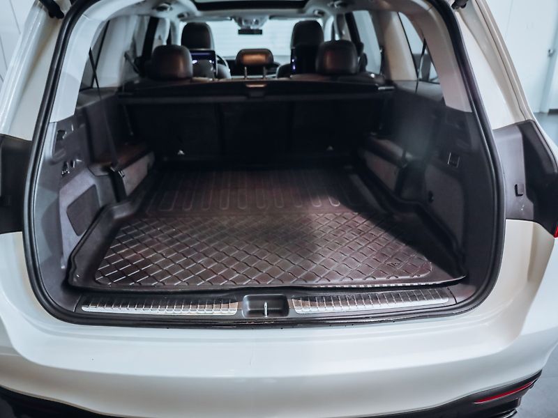 Mercedes-Benz GLS 400d 4MATIC AMG TV - fotka 7 z 37