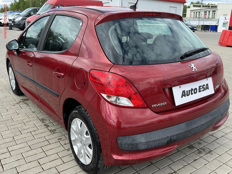 Peugeot 207 (2010) 1.4i, ČR, AC - fotka 4 z 14