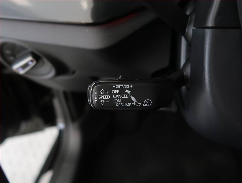 Škoda Kamiq (2021) Monte Carlo 1.0 TSI - fotka 24 z 28