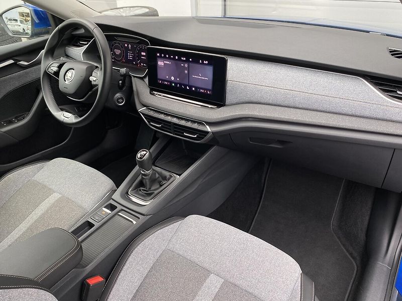 Škoda Octavia 1,5 TSI 110 kW Top Selection - fotka 24 z 27