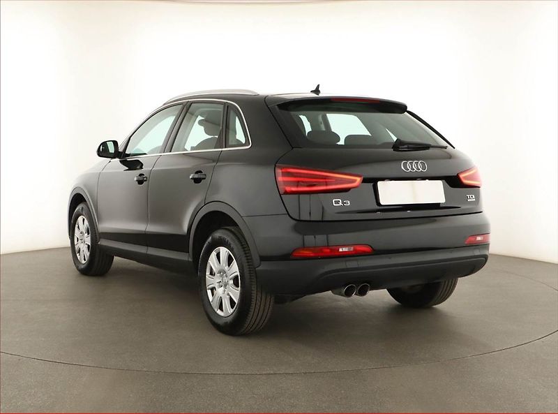 Audi Q3 (2014) Exclusive 2.0 TDI, 4X4 - fotka 4 z 14