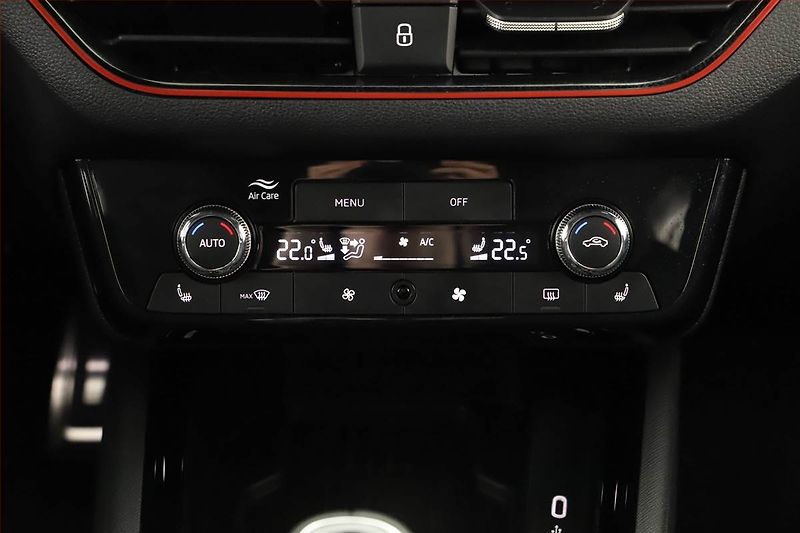Škoda Kamiq (2024) 1.0 TSI, DRIVE, Full LED - fotka 16 z 19