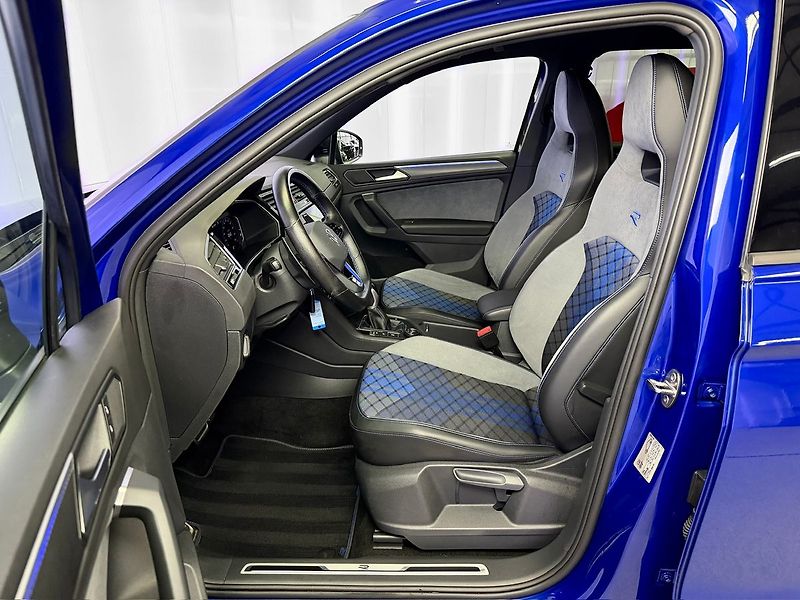 Volkswagen Tiguan 2.0 TSI 235 KW R-LINE, DSG, 4M - fotka 10 z 23