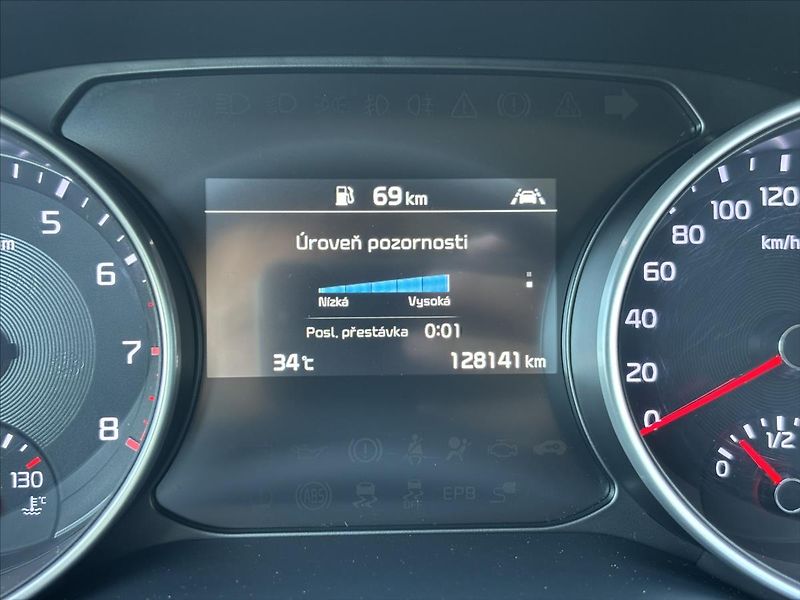 Kia XCeed 1,5 TGDi 118kW TOP ZÁRUKA KŮŽE - fotka 41 z 42