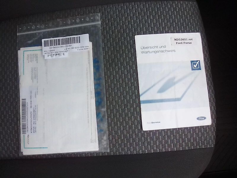 Ford Focus (2005) 2.0i 16V combi, 2majitel - fotka 23 z 30