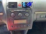 Volkswagen Touran 1.9 TDi DSG Highline - náhled 18