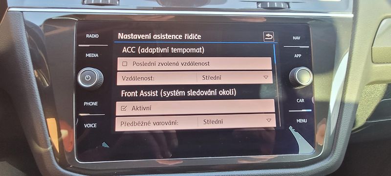 Volkswagen Tiguan (2018) 1,4TSi 110kW DSG 4×4 Highline  - fotka 31 z 49
