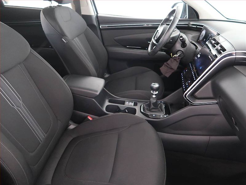 Hyundai Tucson (2021) 1.6 T-GDI - fotka 9 z 14