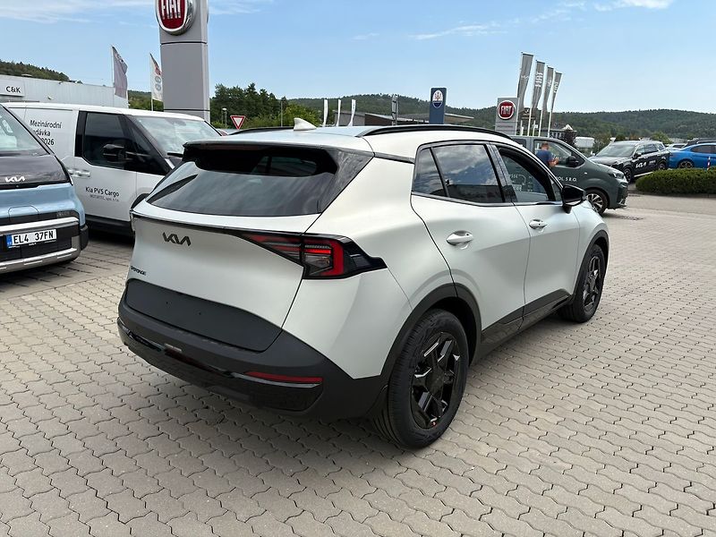 Kia Sportage (2026) 1,6 T-GDi GPF 4x2 7DCT BLACK E - fotka 7 z 17