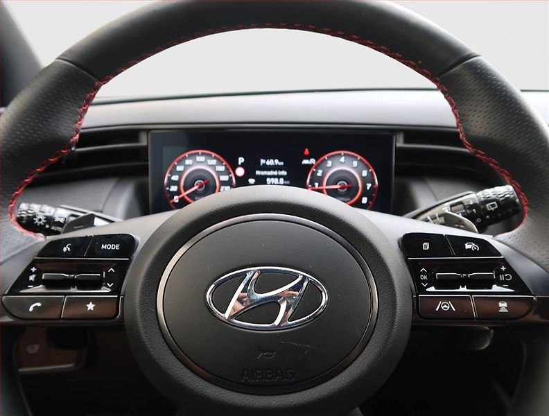 Hyundai Tucson (2023) N-Line Style 1.6 T-GDI 48V MHE - fotka 18 z 22