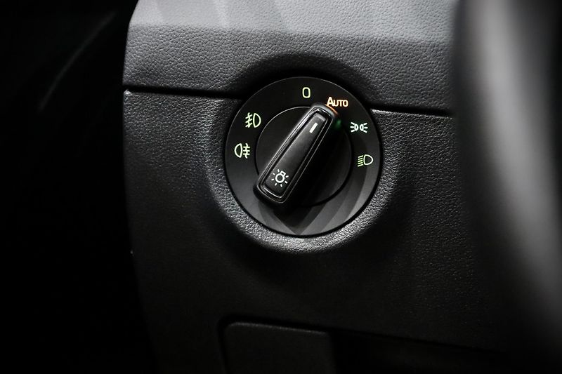 Škoda Octavia 3 FL Combi 1.4 TSI 110 kW - fotka 30 z 37