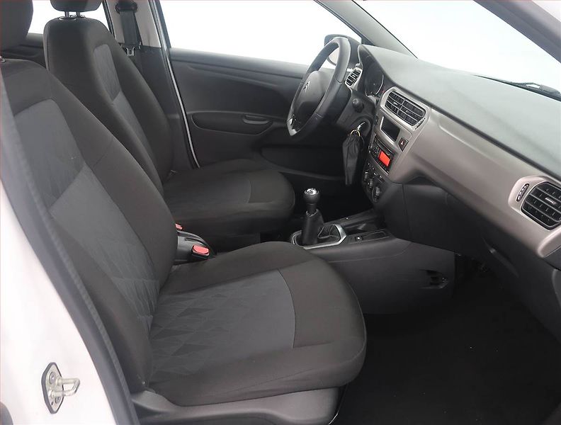 Citroën C-Elysée (2017) Tendance 1.2 PureTech, ČR - fotka 9 z 13
