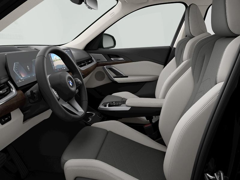 BMW X1 (2025) xDrive23d - fotka 6 z 10