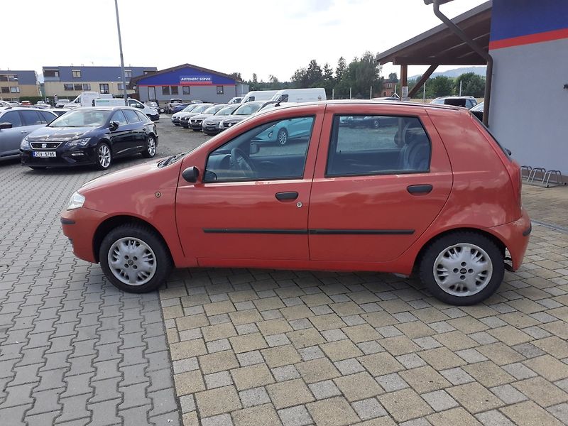 Fiat Punto (2005) 1.2 ČR - fotka 6 z 21