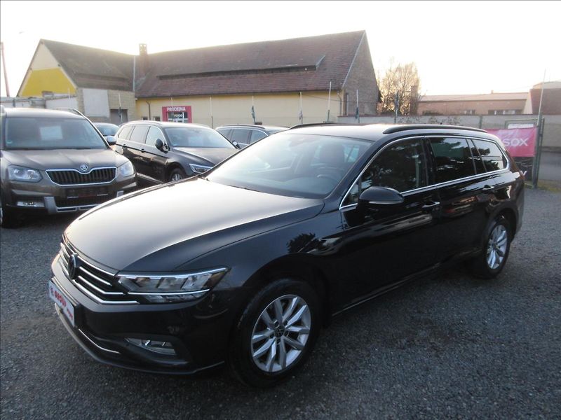Volkswagen Passat 2,0 TDI DSG Elegance - fotka 3 z 18
