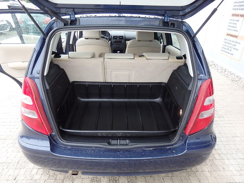 Mercedes-Benz Třídy A A 170 85 kW 4x AIRBAG - fotka 8 z 14