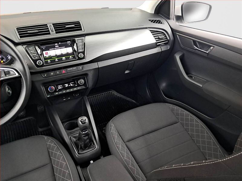 Škoda Fabia (2016) 1.2 TSI, Tempomat - fotka 8 z 18