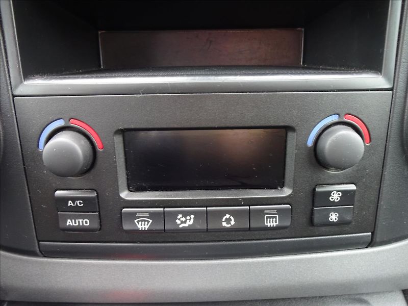 Citroën Berlingo 1,6 HDI 73kW - fotka 34 z 44