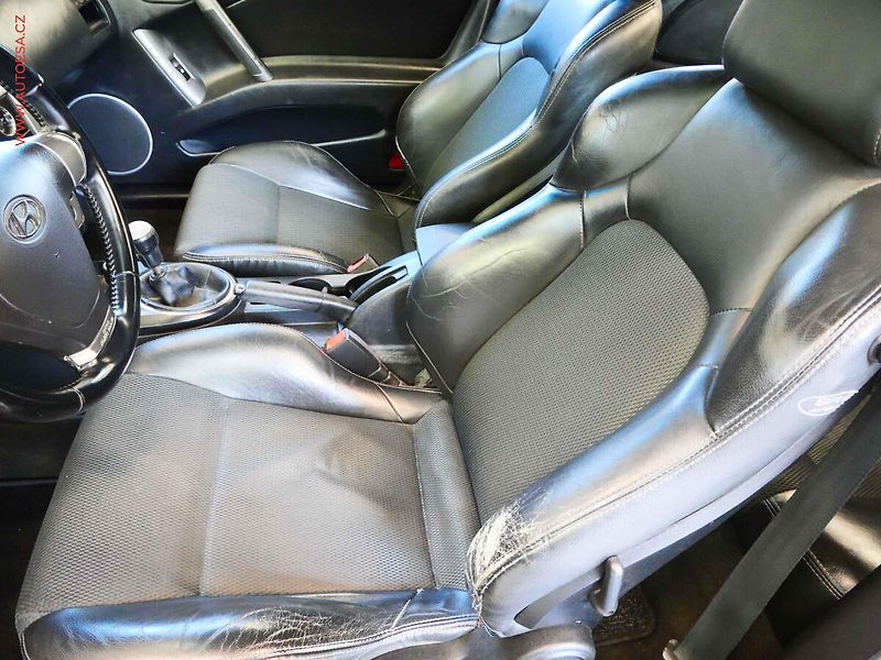 Hyundai Coupé (2007) 2.0 i, kůže, AC, STK4/28 - fotka 10 z 18