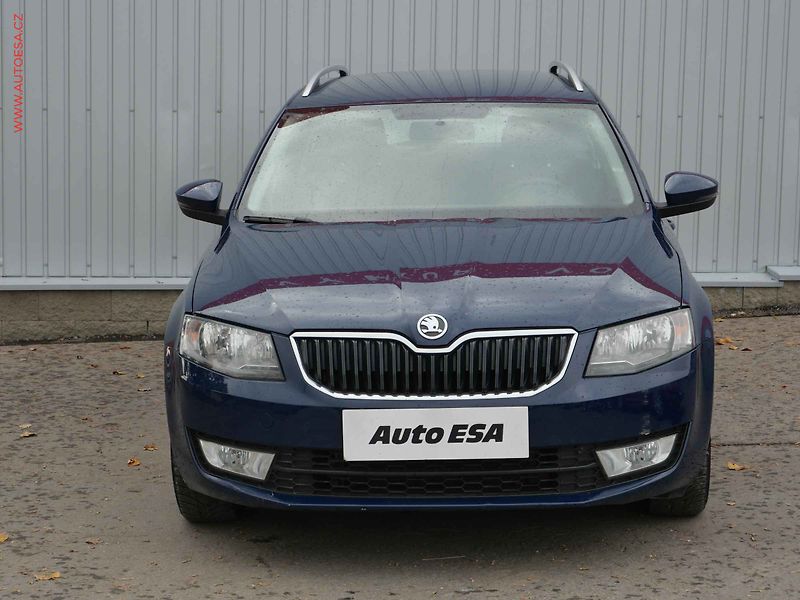 Škoda Octavia (2013) 1.2 TSi, AC, tempo, park - fotka 2 z 15
