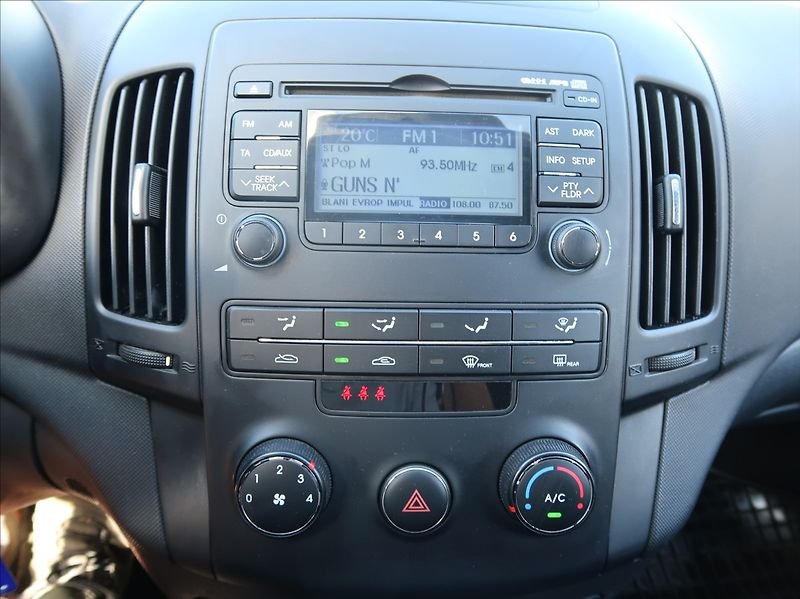 Hyundai i30 1,4 CVVT,80kW,1majČR,Klima - fotka 14 z 22