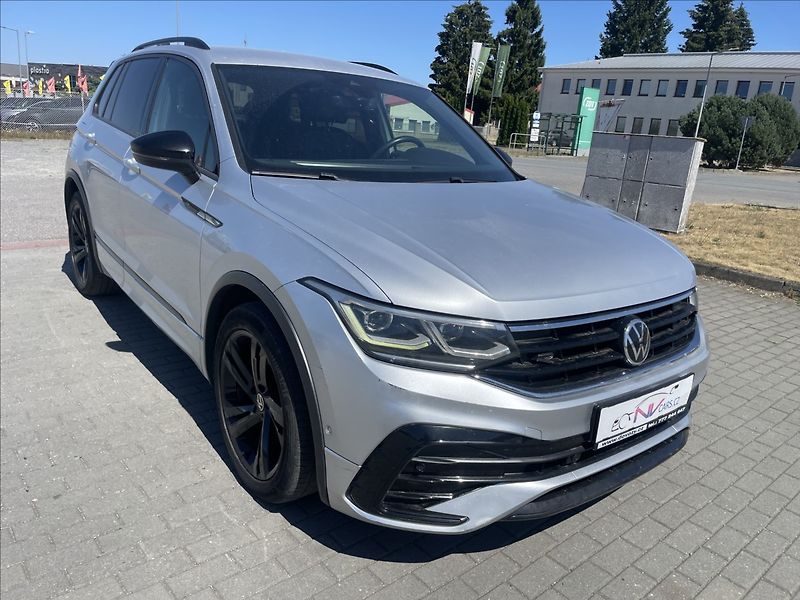 Volkswagen Tiguan 2,0 TDi 110kw DSG R-Line LED R - fotka 6 z 40