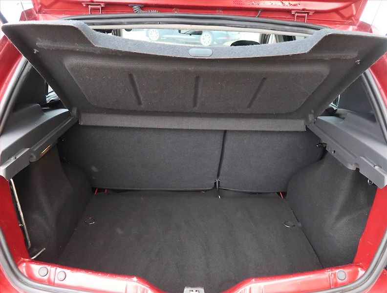 Dacia Sandero (2010) Stepway 1.5 dCi, po STK, Tažné - fotka 13 z 13