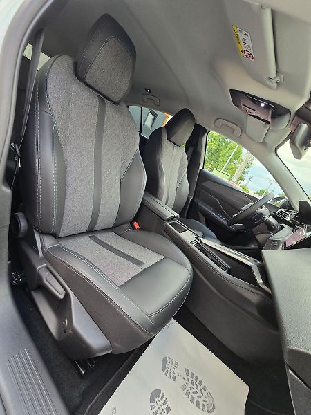 Peugeot 408 ALLURE 96kW KAMERA NAVI ČR-DPH - fotka 11 z 49