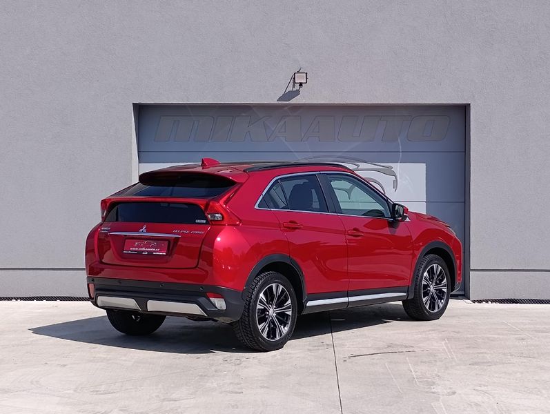 Mitsubishi Eclipse Cross 1.5T-MIVEC INSTYLE ČR  - fotka 5 z 35