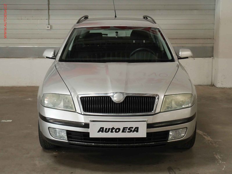 Škoda Octavia (2006) 1.9 TDI, TZ, STK10/28 - fotka 2 z 15