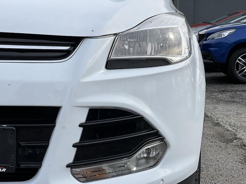 Ford Kuga 2.0TDCi 4x4 AUTOMAT TITANIUM  - fotka 39 z 44