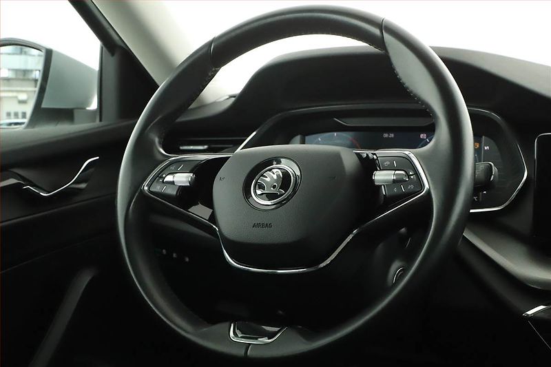 Škoda Octavia (2022) Ambition 2.0 TDI, ČR,1.maj - fotka 8 z 19