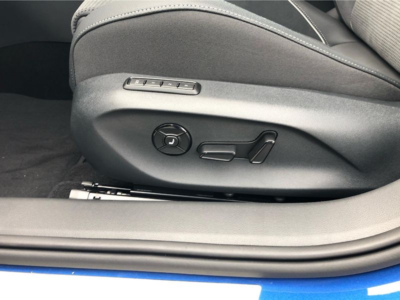 Škoda Superb 2.0 TSI  DSG 7° - fotka 28 z 30