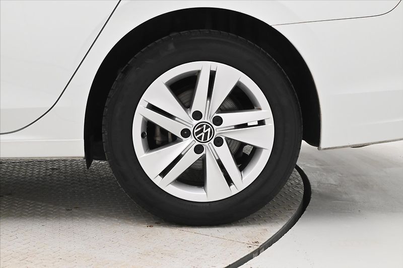 Volkswagen Golf 2,0 TDI 110 kW DSG Life Záruka - fotka 31 z 31