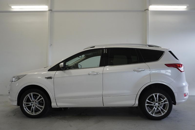 Ford Kuga 2.0 TDCI 132kW TITANIUM 4X4 - fotka 2 z 32
