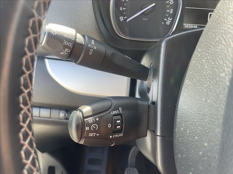 Citroën SpaceTourer 2,0 HDi 110kw Tažné 9mist CZau - fotka 16 z 33