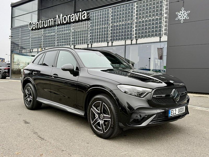 Mercedes-Benz GLC (2023) 300 e 4MATIC SUV - fotografie inzerátu