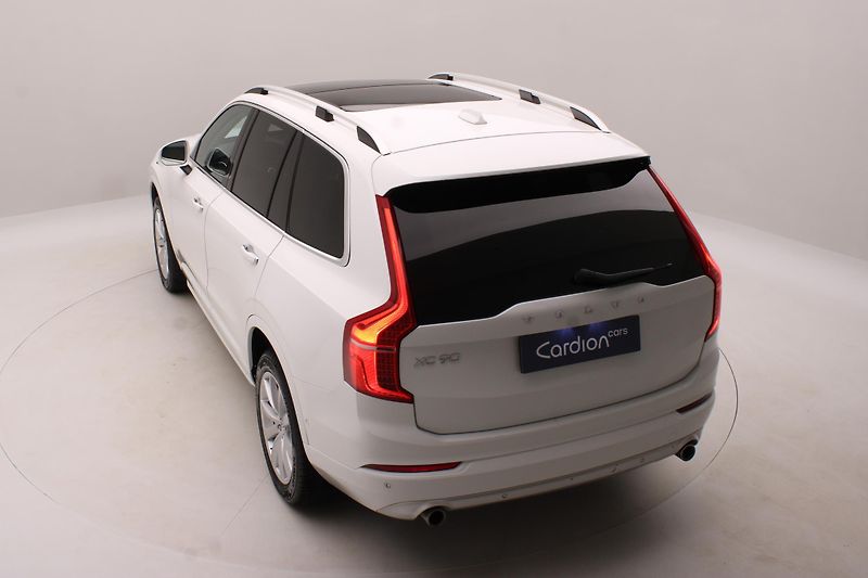 Volvo XC90 T6 AWD MOMENTUM AUT  - fotka 17 z 42