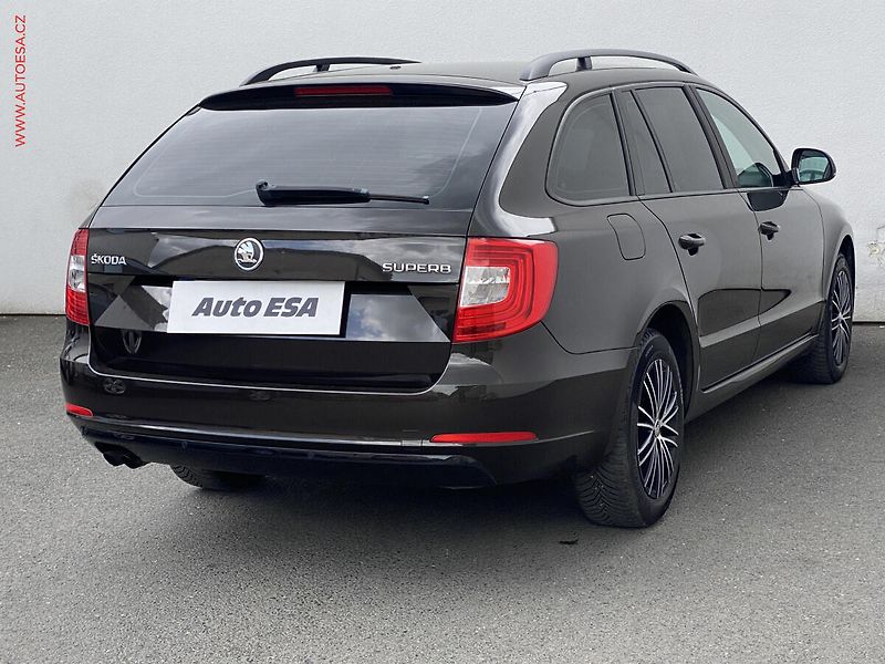 Škoda Superb (2013) 1.4 TSi, AC, temp - fotka 4 z 17