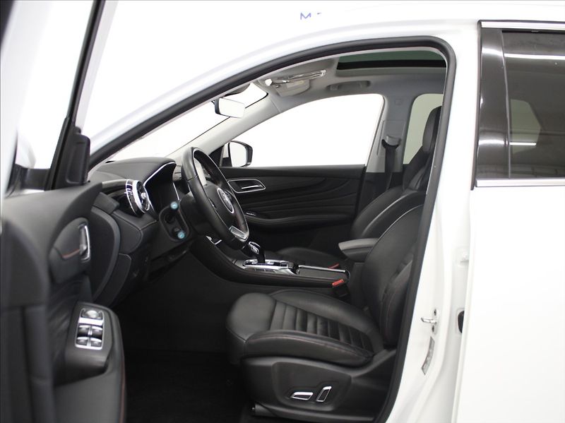 MG EHS 1,5 PHEV 190kW Exclusive PANO - fotka 6 z 28