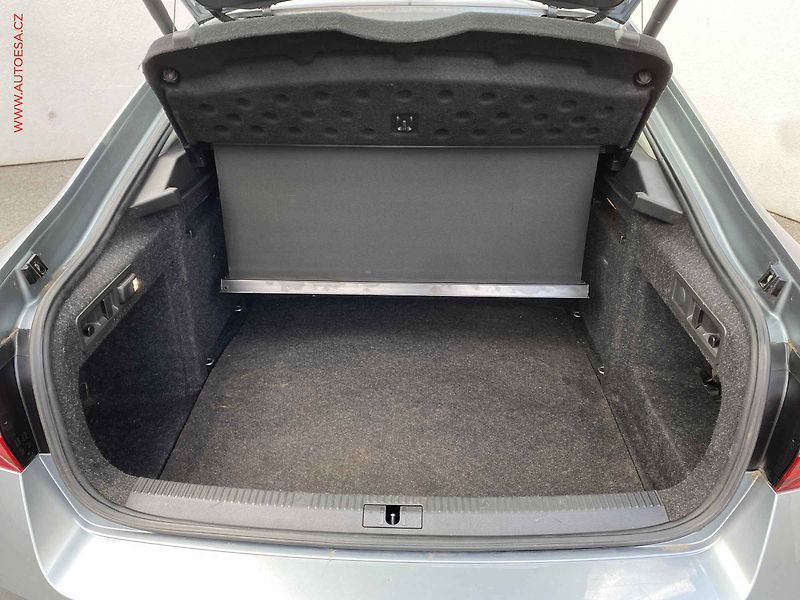 Škoda Superb (2015) 2.0 TDi, ČR, Active - fotka 7 z 16