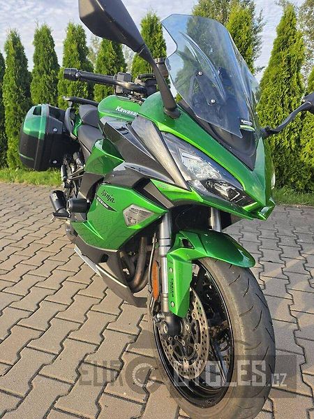 Kawasaki Ninja 1000 SX (2020) - fotka 3 z 20