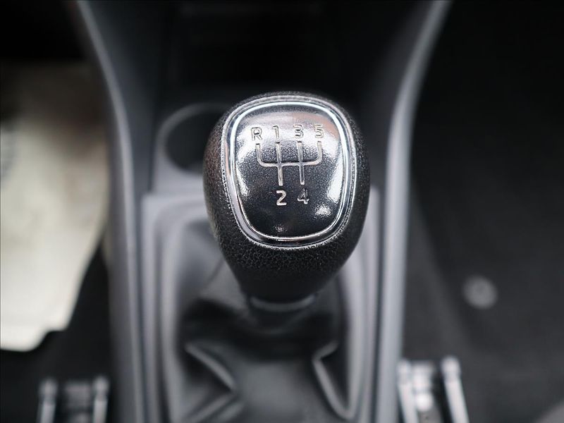 Škoda Rapid 1,0 TSi, 70kW, Výhřevy, Klima - fotka 15 z 21