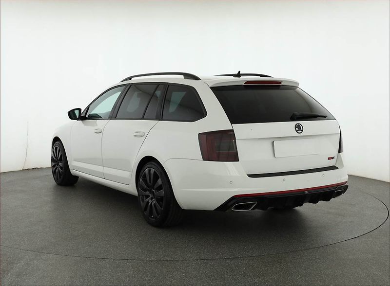 Škoda Octavia (2013) RS 2.0 TDI, Automat, Xenony - fotka 4 z 18