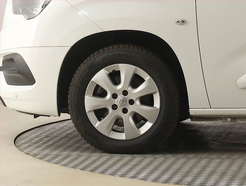 Opel Combo (2022) Maxi Elegance 1.5 CDTI, 7Míst - fotka 14 z 24