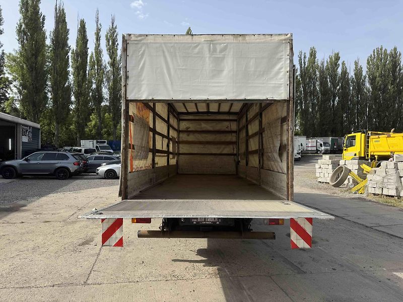Iveco Eurocargo (2007) 75E18 E4 - plachta - čelo - fotka 17 z 26