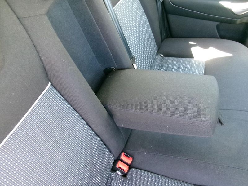 Ford Mondeo (2012) 2.0 TDCi AC TEMP ZADÁNO - fotka 15 z 23
