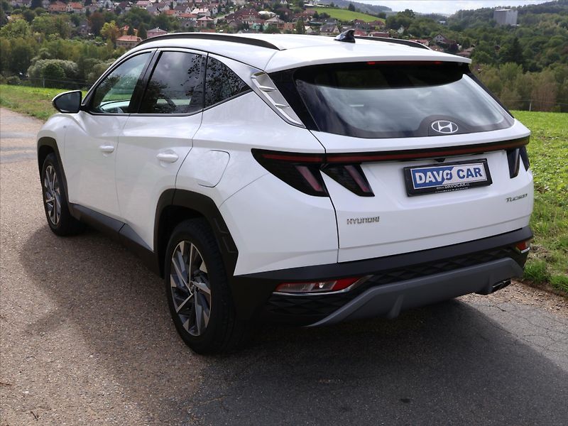 Hyundai Tucson 1,6 T-GDI 110 kW Smart Aut. DP - fotka 5 z 33